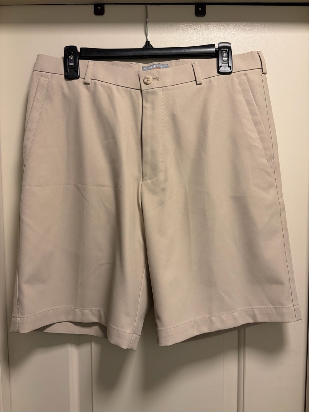 Peter Millar Wicking Golf Shorts Men’s Size 32 Khaki Tan Summer Performance